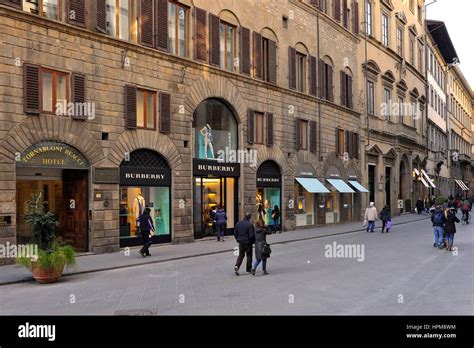 burberry via tornabuoni immergas firenze|Burberry at Via de Tornabuoni, Florence .